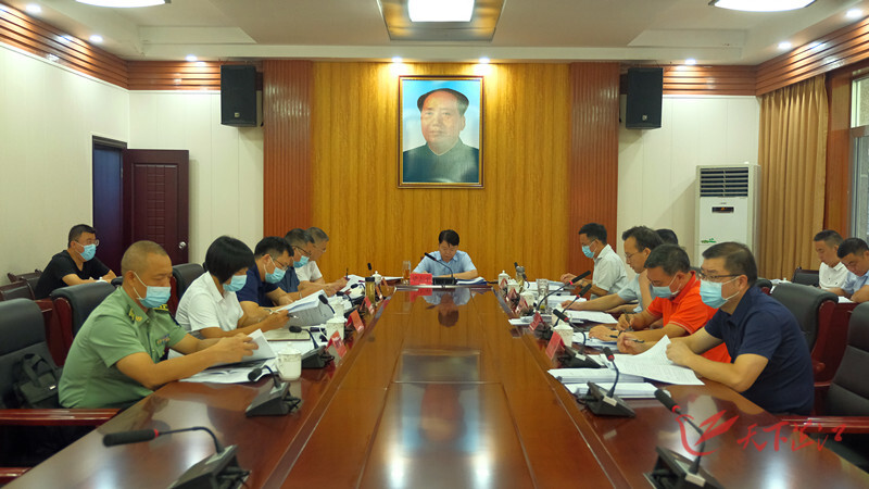 梁志平主持召开2021年第三十三次县委常委会会议暨县委理论学习中心组2021年第十次集体（扩大）学习