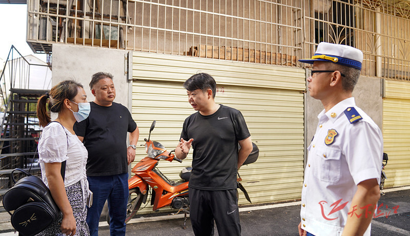 梁志平以“四不两直”方式开展国庆节前安全生产检查