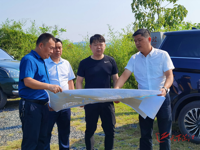 梁志平在工业园区调研时强调  稳步推进开发建设  充分利用资源优势  着力建设“五好”园区
