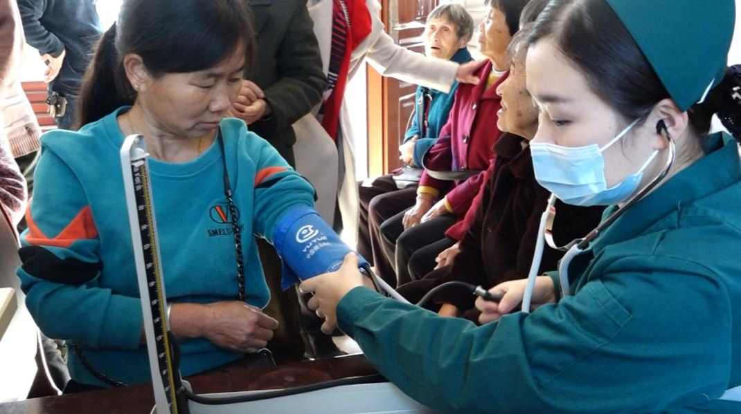 我为群众办实事|情暖三渡溪：送医送药送健康 助力乡村振兴