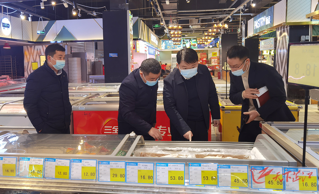 梁志平以“四不两直”方式赴部分商场督查疫情防控、消防安全工作