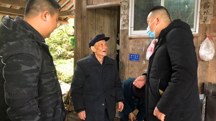县退役军人事务局新春慰问老兵