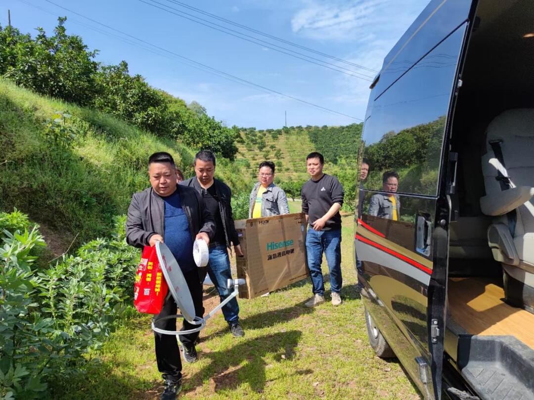 芷江融媒体中心：义务为特殊群体安装“户户通”500余户