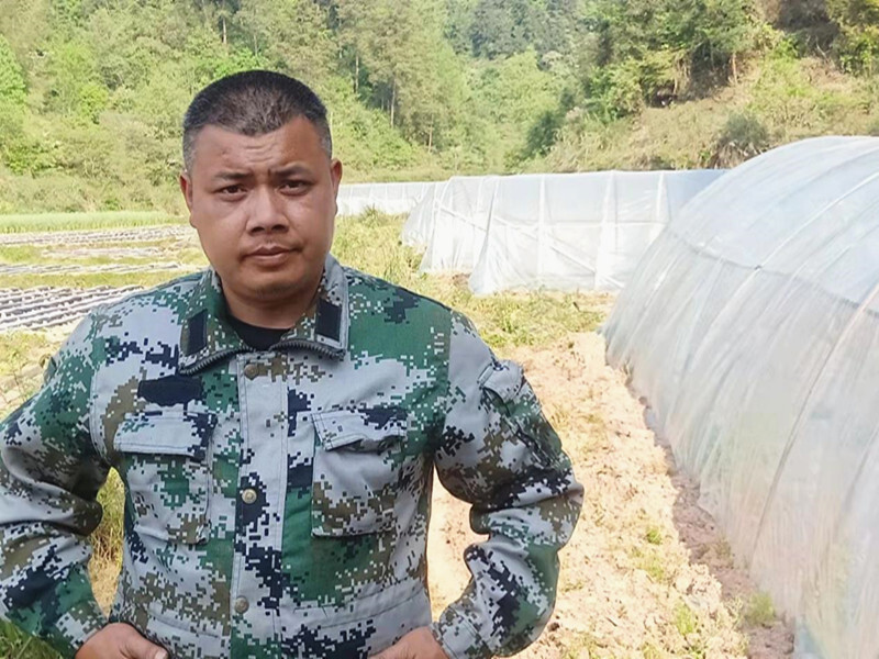 红旗村的致富带头人 基层民兵连长——陈庆贺