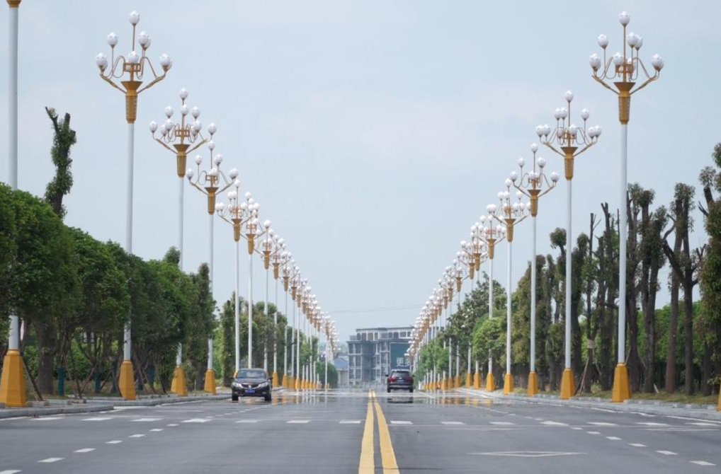 芷江机场道路提质改造工程：道路焕发“新颜值” 刷新群众幸福感