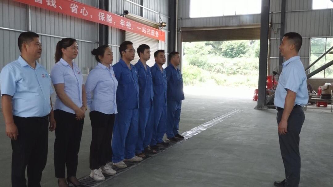 我们与高考同行丨芷江：爱心送考车队再出发