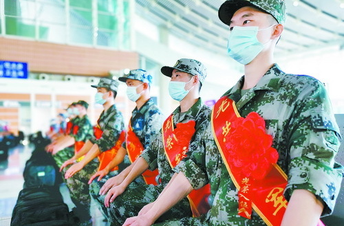 湖南省《激励大学生参军入伍若干措施》（解读）
