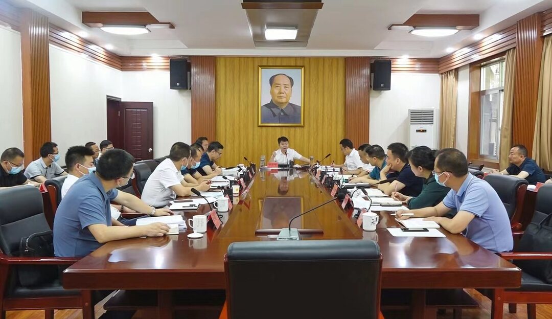 梁志平主持召开专题调度会 对重点项目建设进行再调度 再安排 再部署