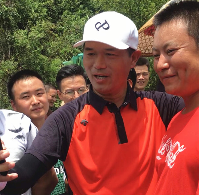 芷江水美鱼肥引来中国“鲢鳙王”享垂钓之乐