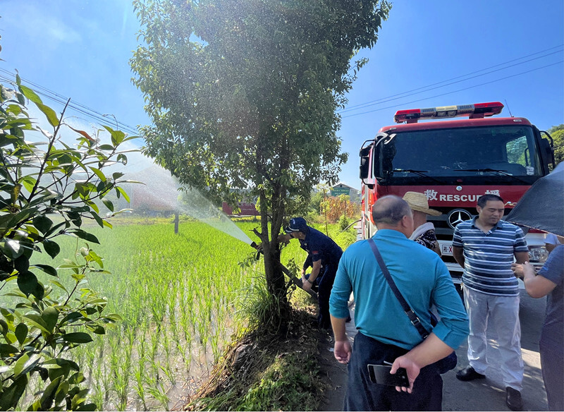 芷江消防：全力解决群众“缺水之急”