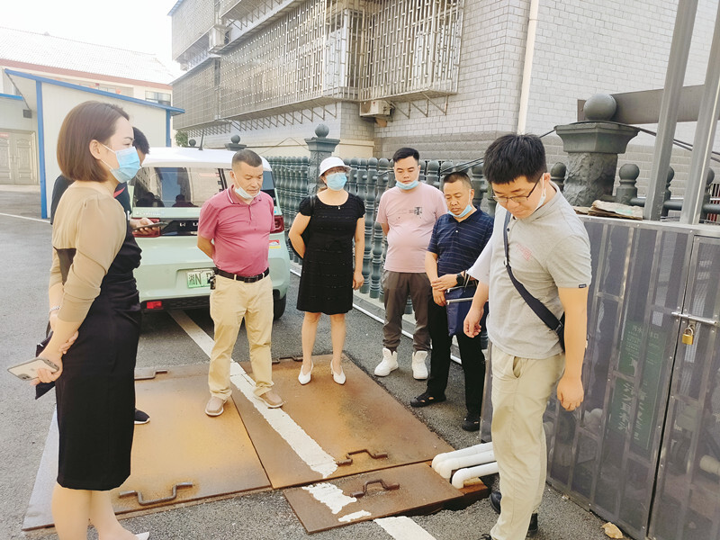 芷江卫健局深入开展“利剑”专项执法行动 打好污染防治攻坚战