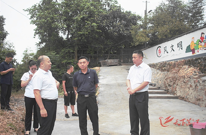 罗砚赴梨溪口乡、碧涌镇调研乡村文旅、 乡风文明等工作