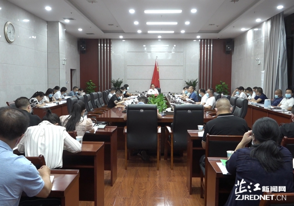 九届县人民政府2022年第十次常务会议召开