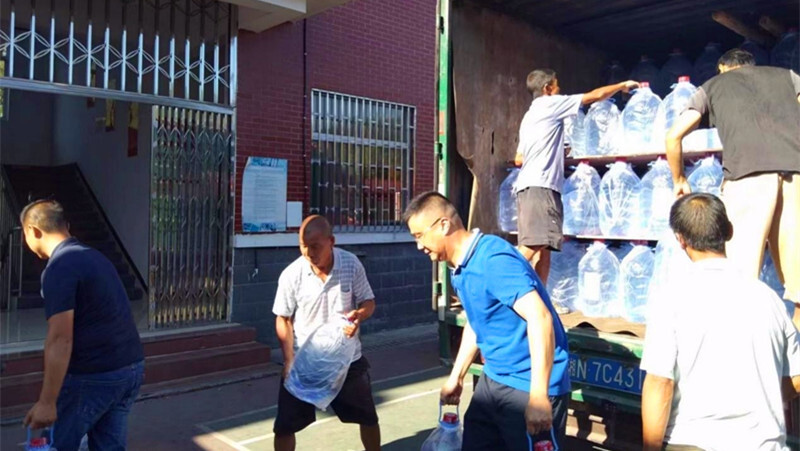 罗旧镇：送水抗旱润民心 一枝一叶总关情