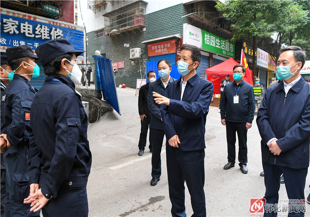 许忠建督导检查疫情防控工作