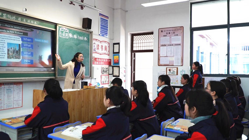 江敏：不忘初心 潜心育人 做好学生成长的引路人