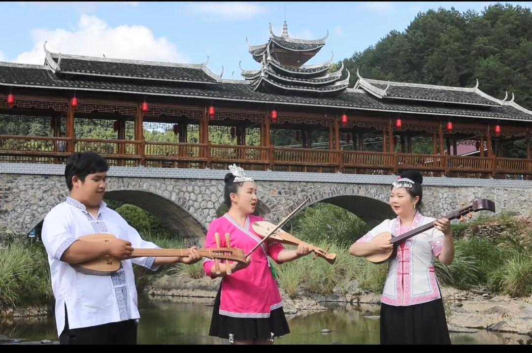 三名侗乡青年组建侗语乐队 “很撑腾”唱响侗文化传承之歌
