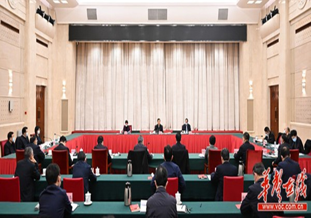 张庆伟:以党章为总依据指导党的工作推进党的建设