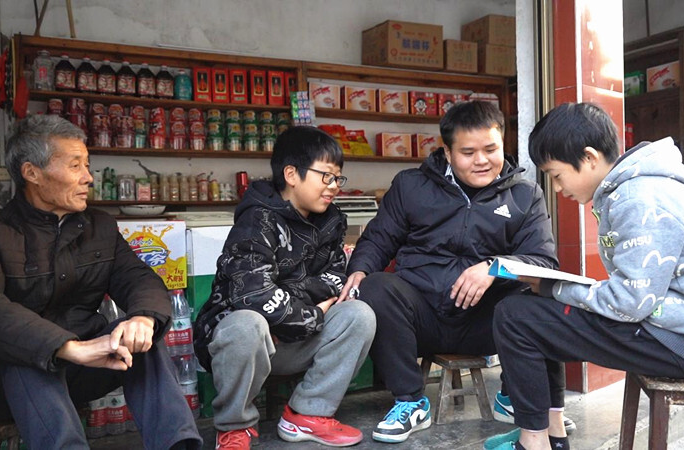 人民选我当代表  我当代表为人民丨杨鸿云：投身教育事业 心怀光荣责任