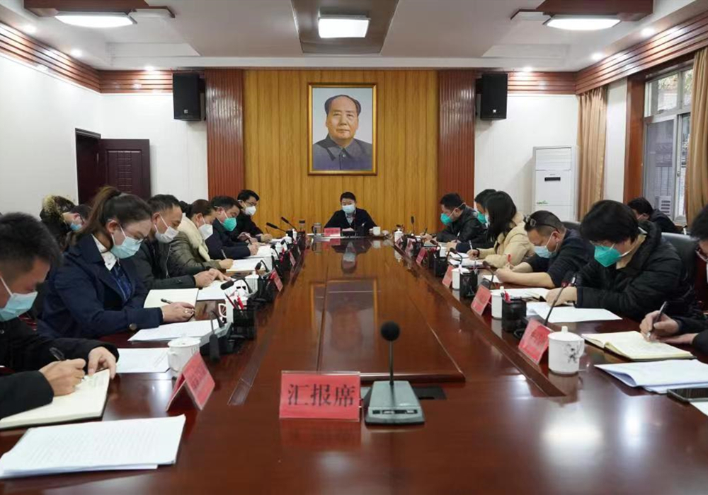 梁志平在书记办公会上强调：节会搭台 经济唱戏 加快建设国际旅游名城和中国魅力侗城