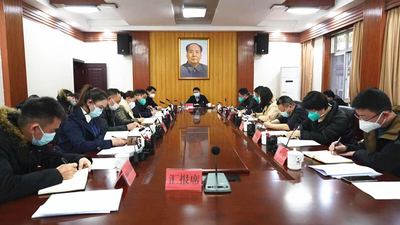梁志平在书记办公会上强调：节会搭台 经济唱戏 加快建设国际旅游名城和中国魅力侗城