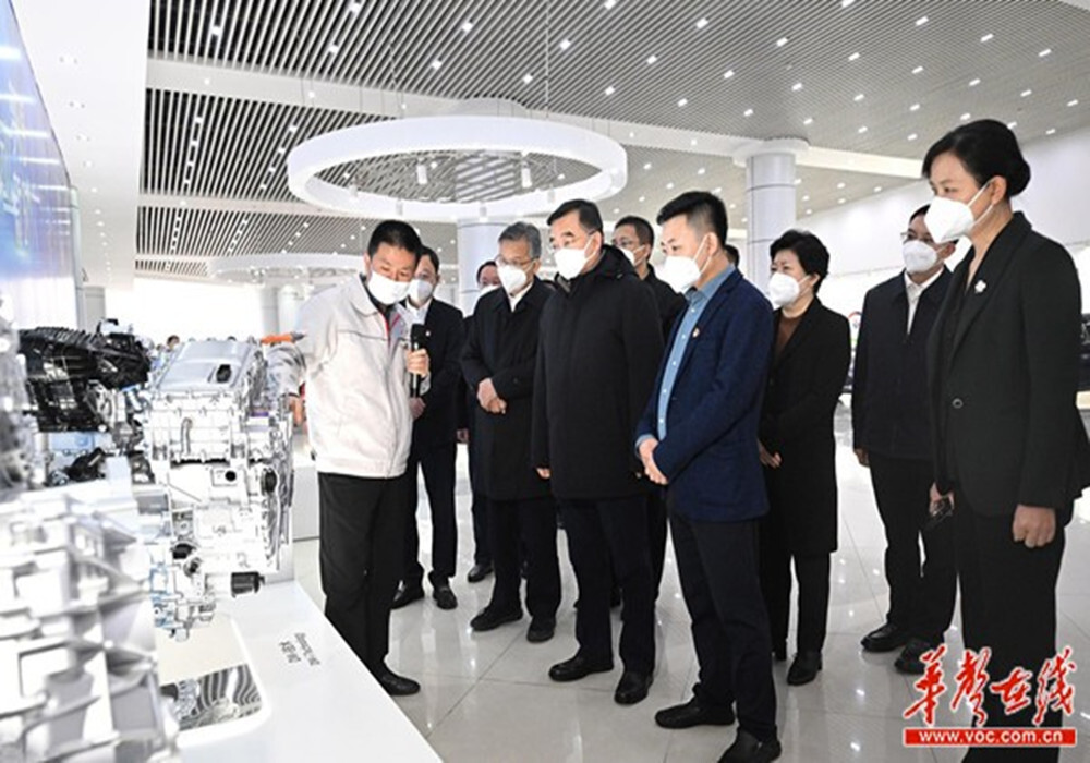 张庆伟在长沙比亚迪调研