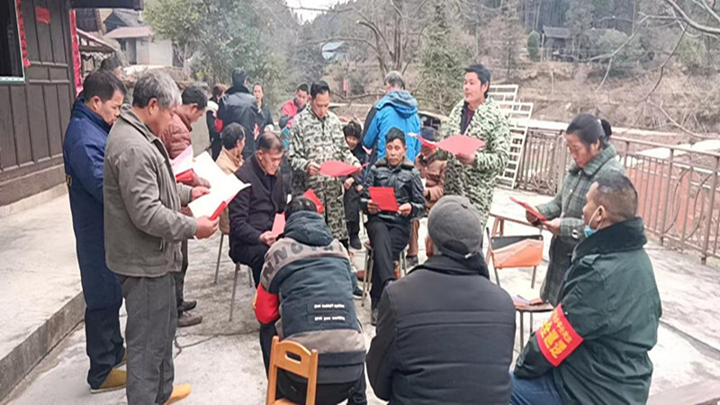 洞下场乡：交通宣传进院落 确保春运安全