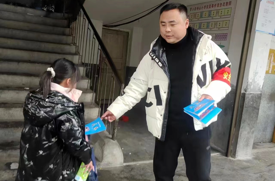 罗卜田乡：全面检查迎开学 为学生返校保驾护航