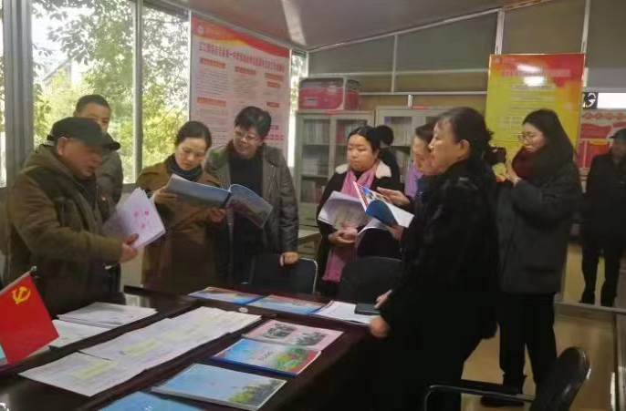 祁阳市老干局代表团来芷交流退休教师党支部和关心下一代工作