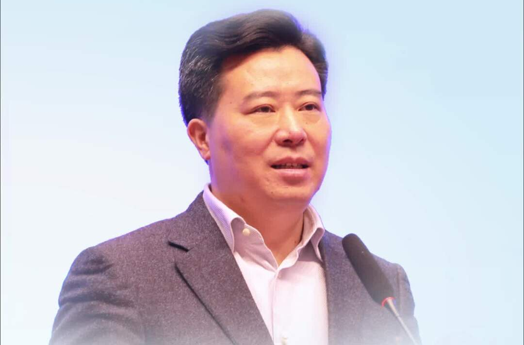 怀化市首届人才日 市长黎春秋深情“表白”