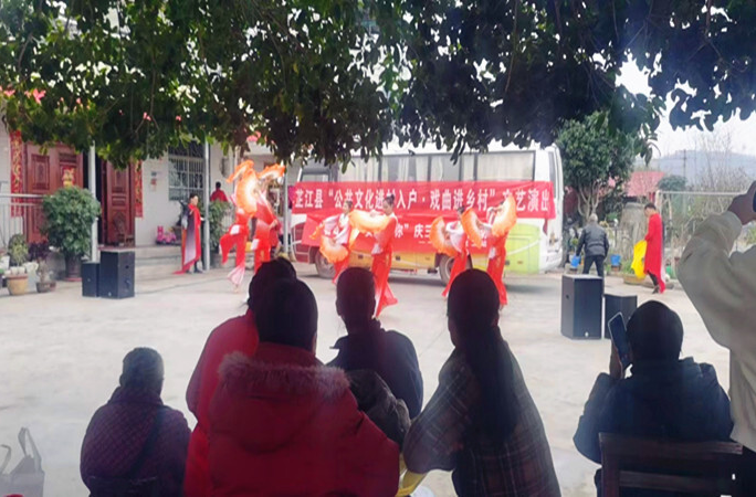 罗旧镇：文艺送下乡 幸福暖心头