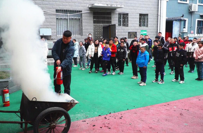 芷江特殊教育学校：开展消防安全演练活动