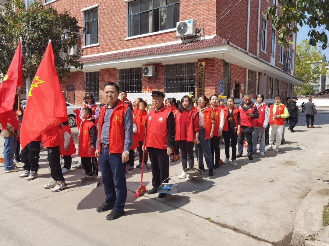 学雷锋 树新风丨岩桥镇开展了“学雷锋”志愿服务活动