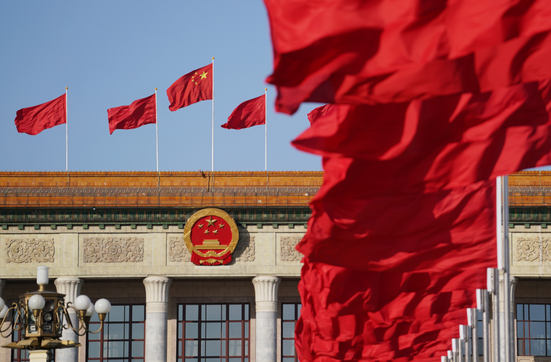 独家视频丨习近平：人民的信任，是我前进的最大动力，也是我肩上沉甸甸的责任