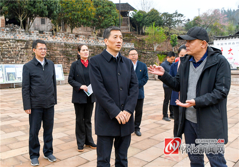 许忠建在沅陵调度第二届市旅发大会筹备工作