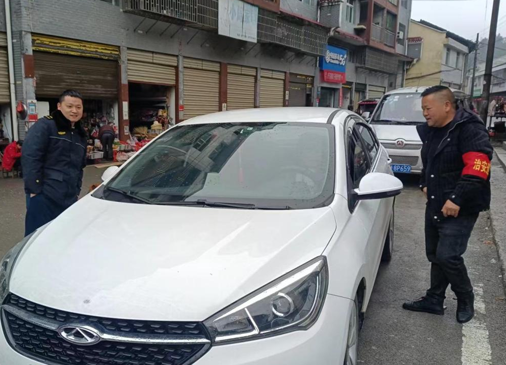 打好安全生产翻身仗丨牛牯坪乡：开展道路交通安全违法行为劝导整治行动