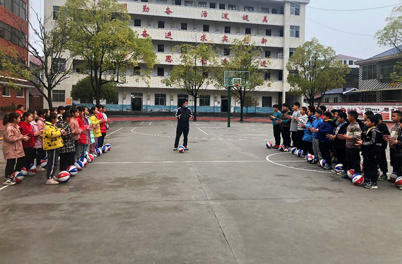 三里坪片区中小学体育与健康教学比武暨校际交流活动举行
