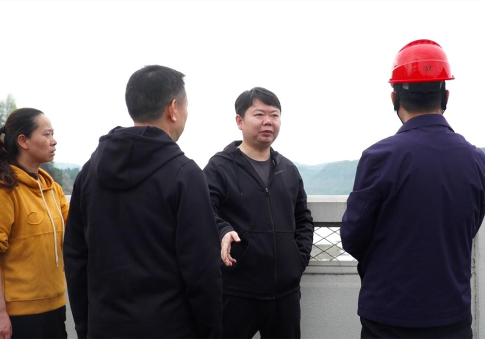 梁志平在巡河并督导防汛工作时强调：切实履行河长制责任 未雨绸缪做好防汛备汛工作 全力保障汛期安全