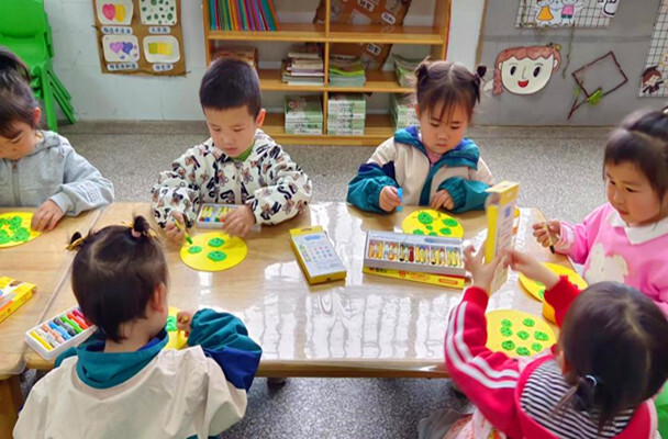 东门口幼儿园：开展扬美德•知清明活动
