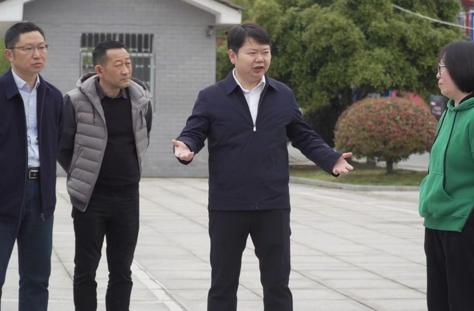 梁志平在和平文化艺术中心调研时强调：着力打造元宇宙科技体验馆 培育文旅产业新业态新爆点