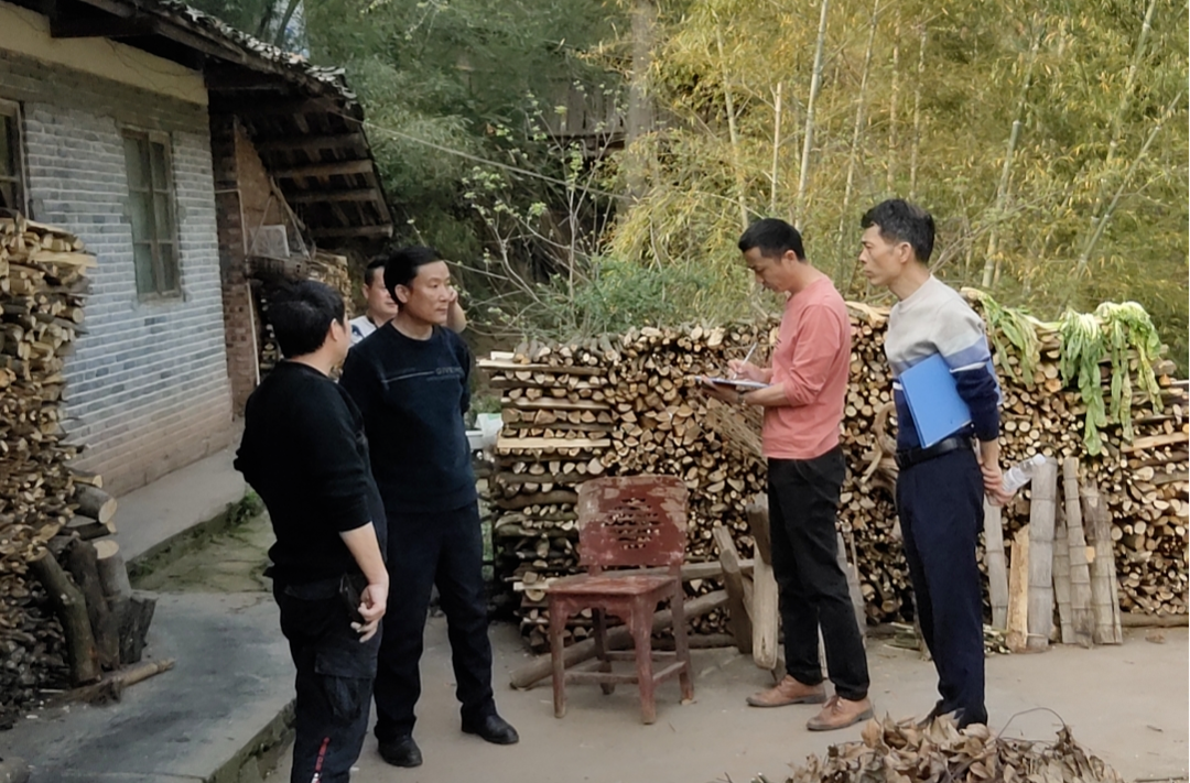 打好安全生产翻身仗丨晓坪乡开展农村自建房安全隐患排查整治行动