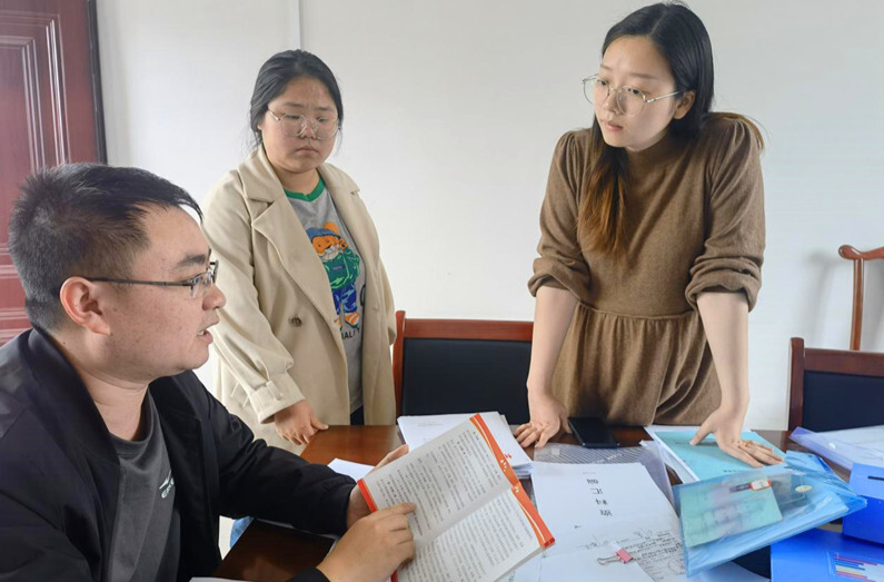 打好安全生产翻身仗丨公坪镇：安全宣传进企业 安全服务送上门