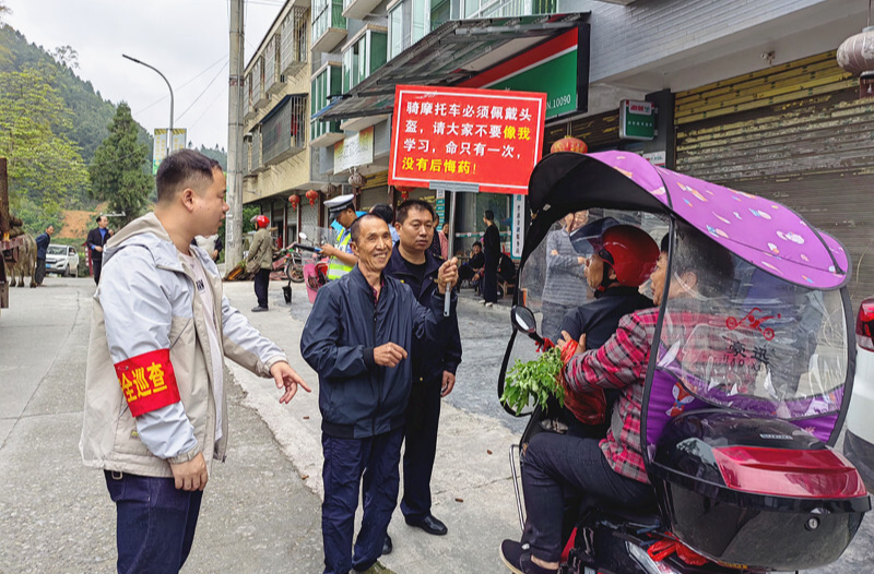 梨溪口乡：多措并举治理农村道路交通安全让执法既有力度又有温度