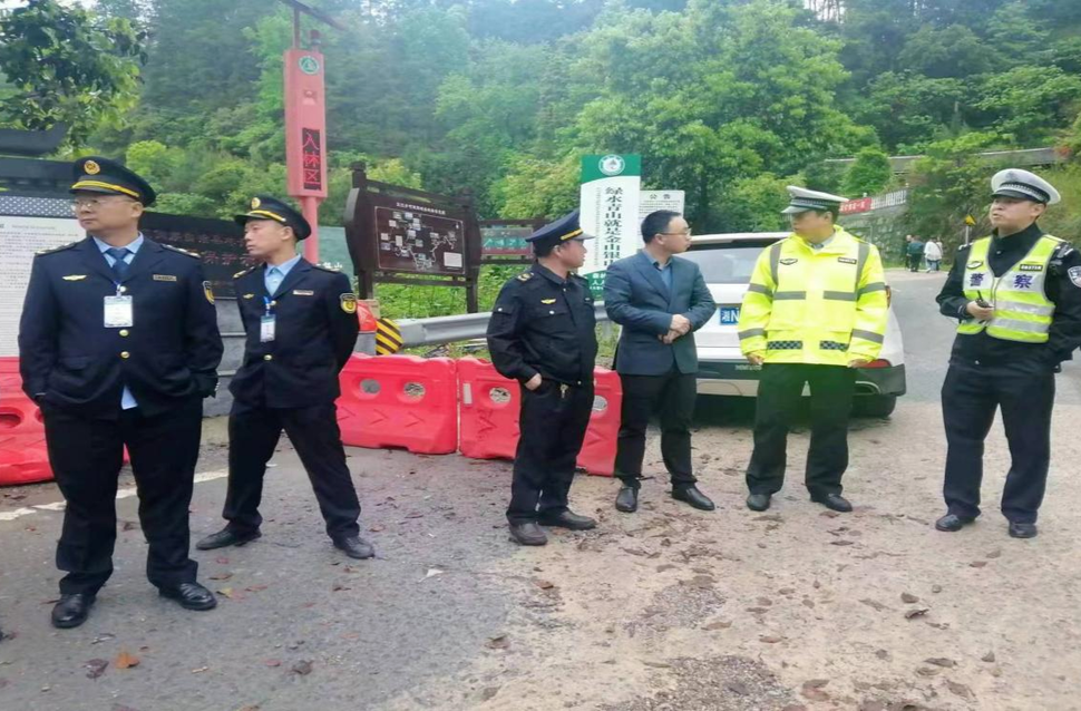 芷江交通运输局积极开展“三月三明山民俗活动” 交通运输安全保障工作