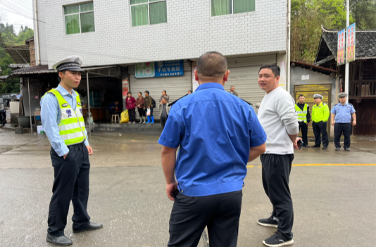 打好安全生产翻身仗丨三道坑镇全面开展交通安全问题整治