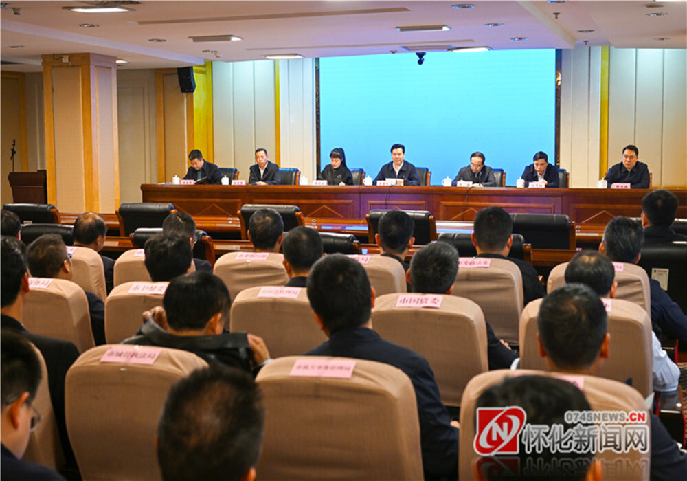 黎春秋：全力确保怀化一方安澜