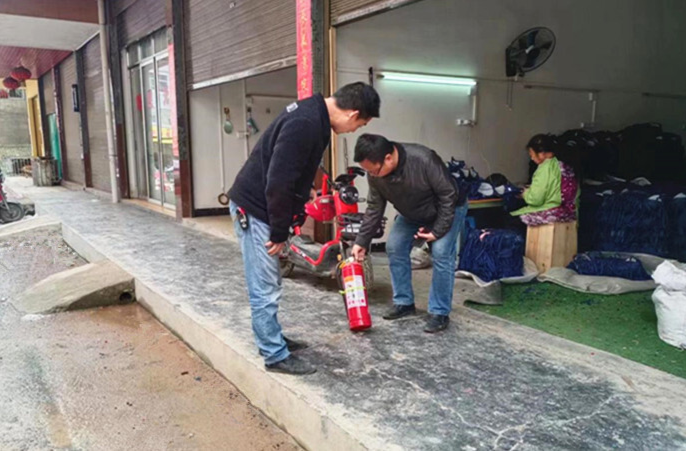 打好安全生产翻身仗丨加强隐患排查 守牢安全底线 新店坪镇开展“五一”节前安全生产大检查