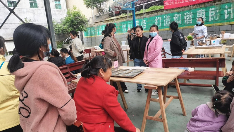 碧涌镇妇联：凝聚巾帼力量，提高就业创业能力