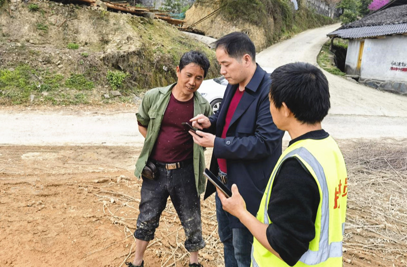 芷江林业局：实地督促指导护林工作