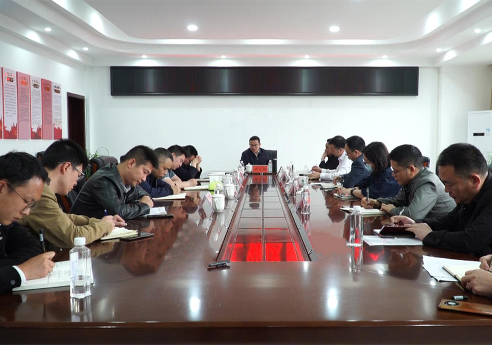 梁元和督导调研产业开发区三期标准化厂房及配套基础设施建设情况
